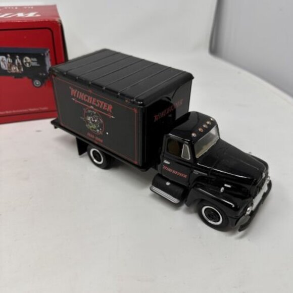 1994 First Gear WINCHESTER 1894-1994 Centennial Model '94 Replica Truck 18-1319 - Picture 4 of 7